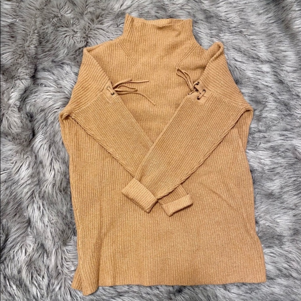 NEW BCBGMaxAzria Sweater Pullover